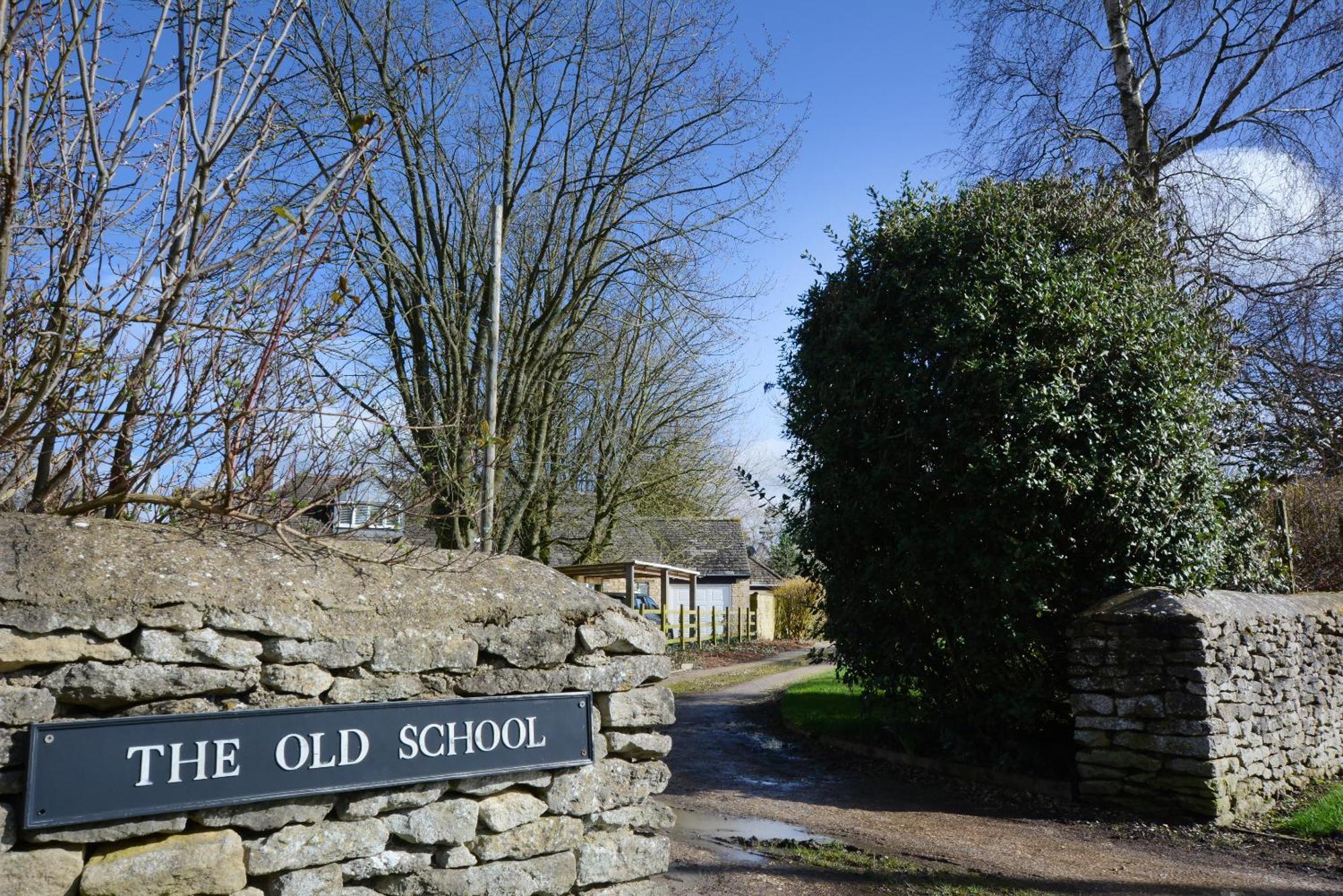 Bed and Breakfast The Old School Bicester Exterior foto